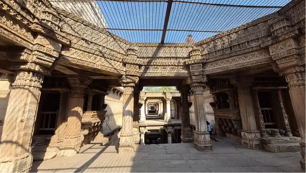  Adalaj Step-well